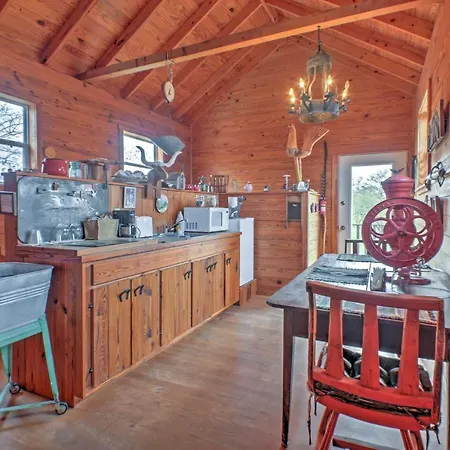Ark Bunkhouse Fredericksburg Hideaway With Hot Tub Vila